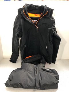 2 X SUPERDRY IPOP ZIP HOODED ARCTIC WINDCHEATERS IN BLACK - UK SIZE L AND 2XL: LOCATION - WH2