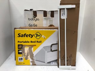 4 X ASSORTED BABY ITEMS TO INCLUDE SAFETY 1ST PORTABLE BED RAIL IN DARK GREY: LOCATION - G14