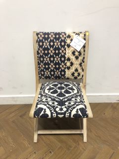 CAGE OF ASSORTED ITEMS TO INCLUDE IKAT MEDLEY TERAI FOLDING CHAIR, PRESTAT FIZZY LONDON TRUFFLES BBE 5/9/23 APPROX RRP £357