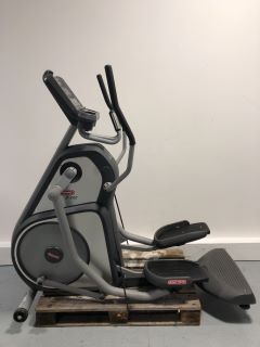 STAR TRAC PRO CROSS-TRAINER APPROX RRP £6000