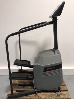 LIFE FITNESS 9100HR STEPPING MACHINE APPROX RRP £1500