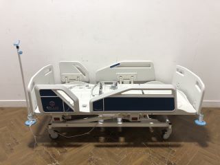 DEVAL ELECTRIC MULTI-FOLD SINGLE HOSPITAL BED - FULLY ADJUSTABLE FOR BACK, KNEES, LEGS - RRP - £1,500