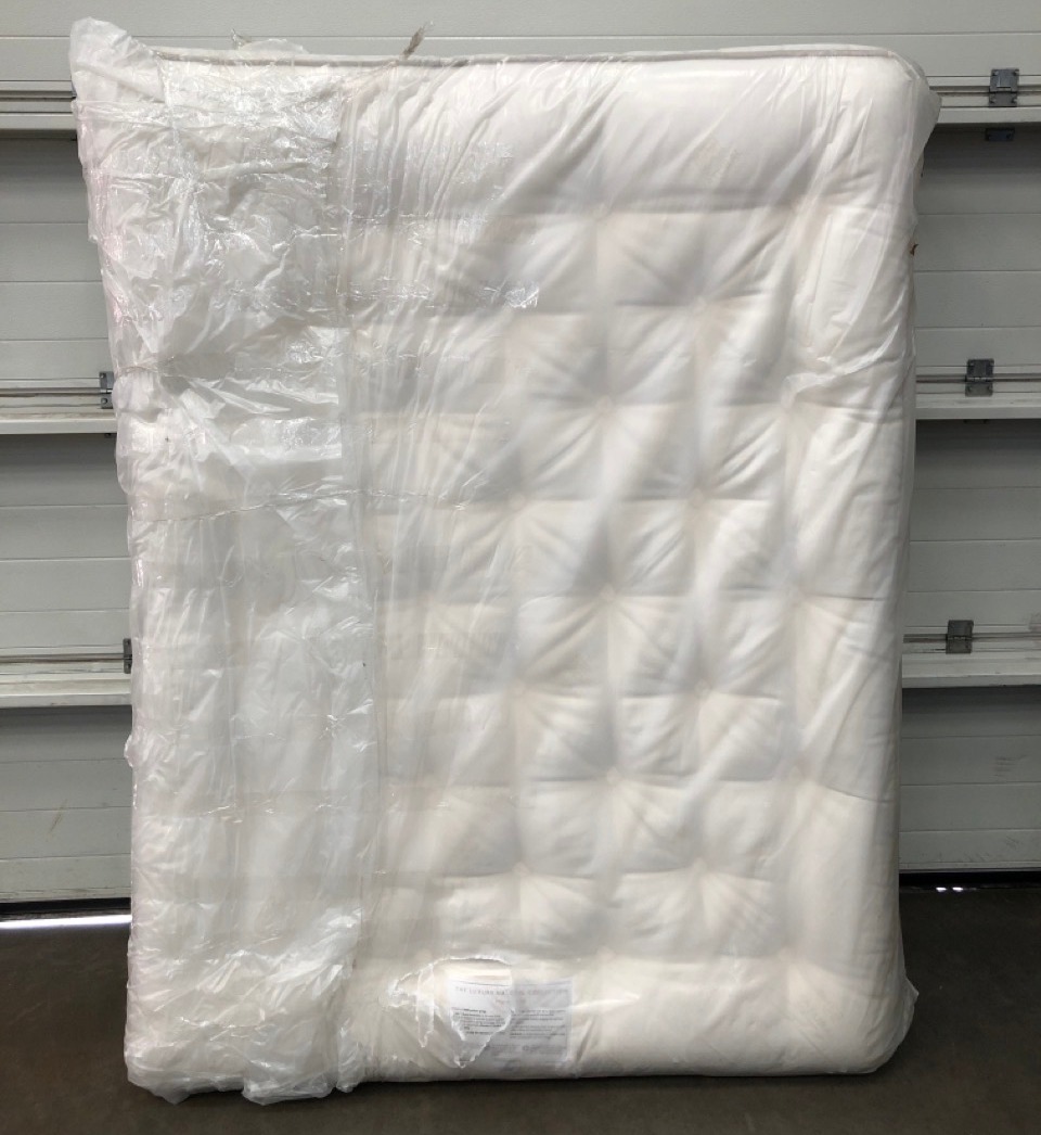 John Pye Auctions JOHN LEWIS LUXURY NATURAL COLLECTION MOHAIR 14000