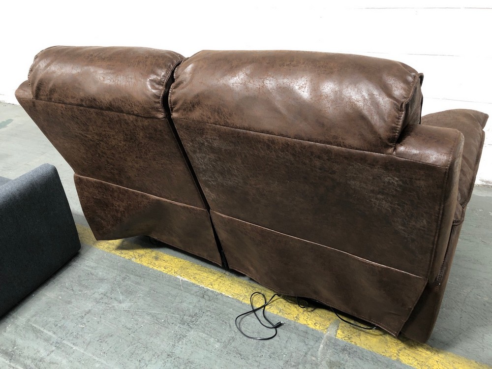 John Pye Auctions OAK FURNITURE LAND GOODWOOD 2 SEATER ELECTRIC