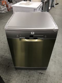 BOSCH SEIRE 2 FREESTANDING DISHWASHER MODEL: SMS2ITI41G (COLLECTION OR OPTIONAL DELIVERY AVAILABLE*)