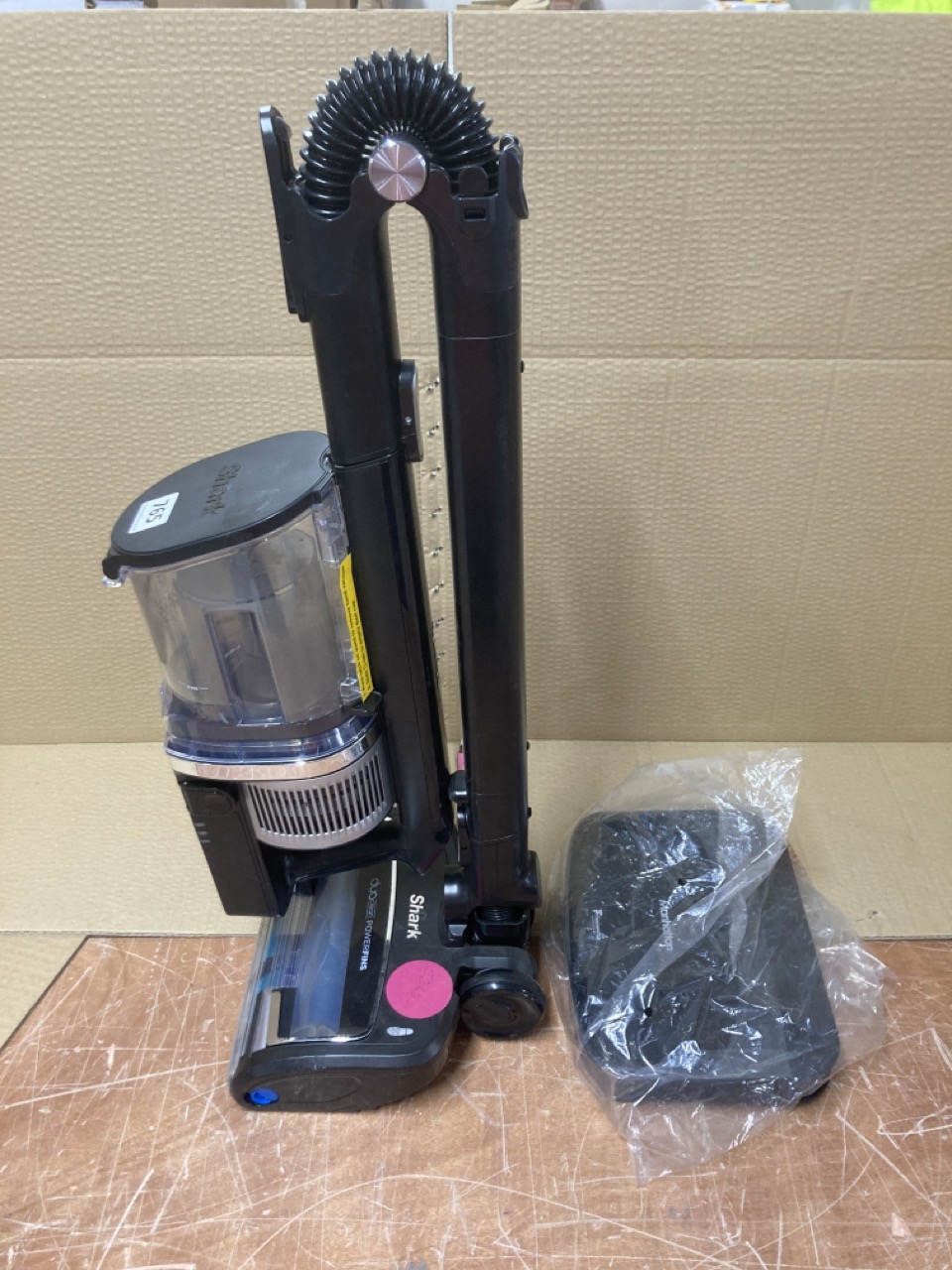 John Pye Auctions SHARK DUOCLEAN POWERFINS HOOVER