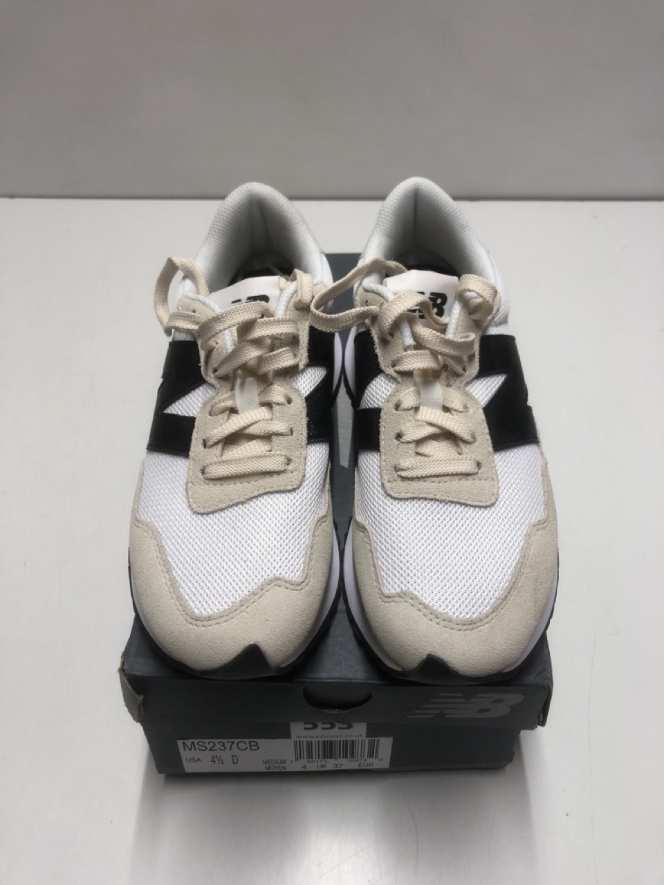 John Pye Auctions PAIR OF NEW BALANCE TRAINERS SIZE UK 4