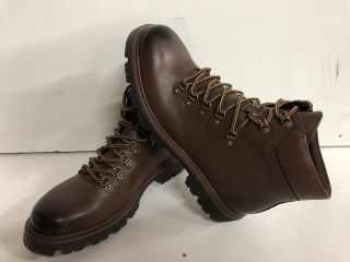 RIVER ISLAND MENS BOOTS SIZE 9 UK