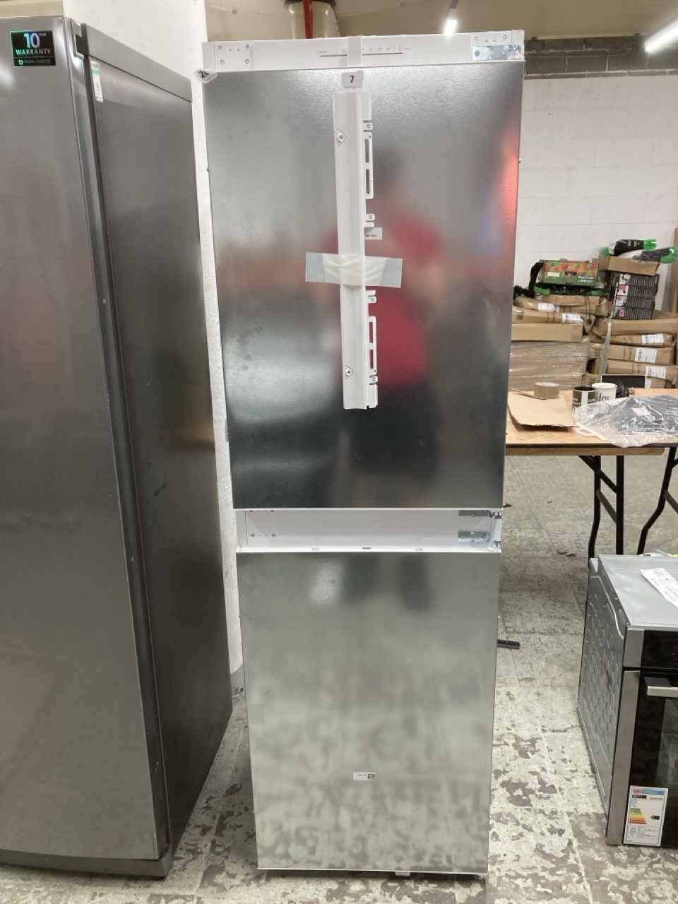 John Pye Auctions NEFF INTEGRATED FRIDGE FREEZER MODEL NO KI7851SF0G