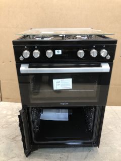 HOTPOINT COOKER MODEL: HDM67G0C2B (COLLECTION OR OPTIONAL DELIVERY AVAILABLE*)