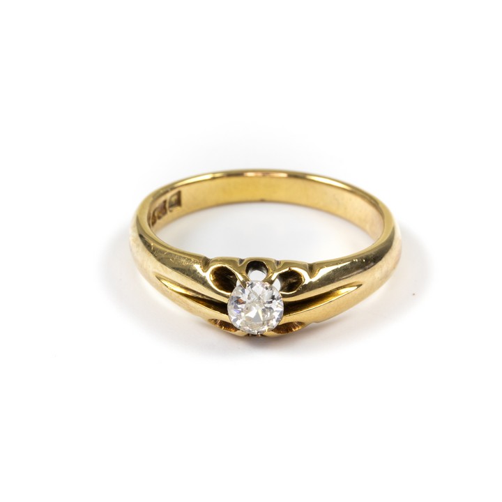 18ct Yellow Gold 0.25ct Diamond Gypsy Ring, Size P, 5g.  Auction Guide: £325-£425
