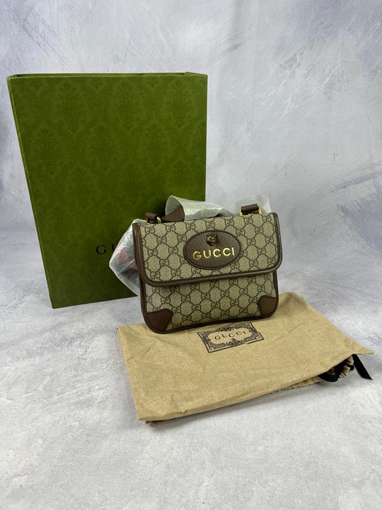 Gucci Neo Vintage Messenger Bag Comes with Dust Bag and Box. Dimensions:Approx H:18cm W:23cm D:9cm.