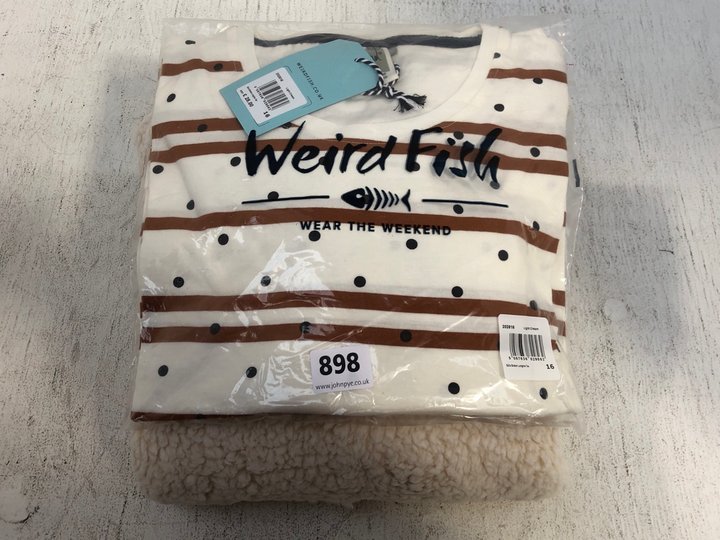 John Pye Auctions 2 X ASSORTED WEIRD FISH CLOTHING ITEMS TO INCLUDE