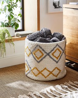 TUFTED DIAMOND STORAGE BASKET IN NATURAL - RRP £40: LOCATION - BR2