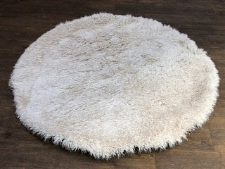INDULGENCE SUPERSOFT SHAGGY RUG CIRCLE IN CREAM SIZE 133CM DIAMETER- RRP £67: LOCATION - D6