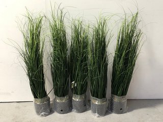 5 X POTTED FAUX INDOOR/OUTDOOR GRASS PLANTS: LOCATION - A1