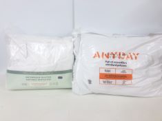 4 X ASSORTED BEDDING ITEMS INCLUDING WATERPROOF QUILTED MATTRESS PROTECTOR KING SIZE 150 X 200 CM .