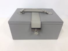 STACKERS GREY JEWELLERY BOX TO INCLUDE STACKERS NECKLACE TRAVEL JEWELLERY BOX .