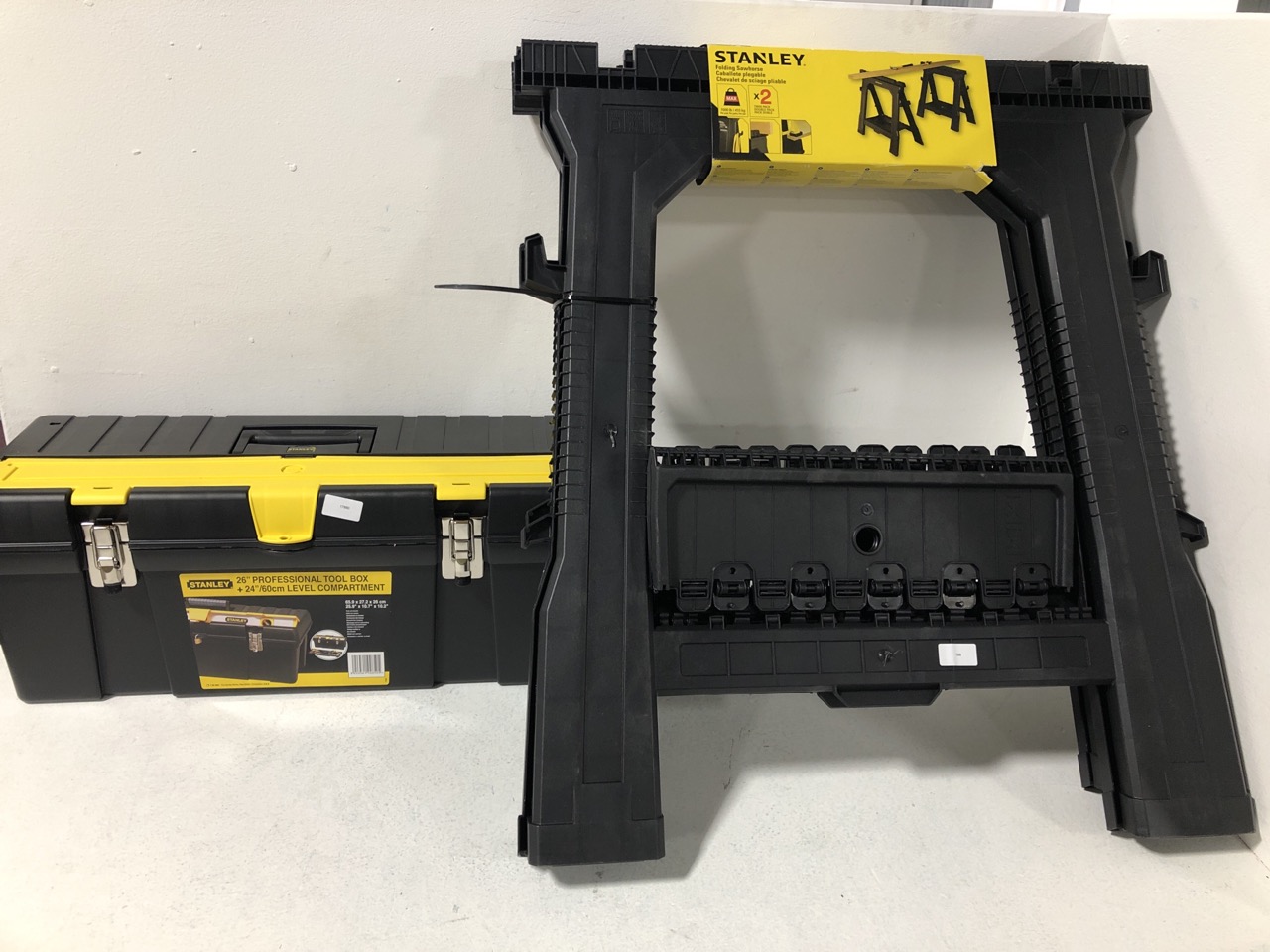 John Pye Auctions 1X STANLEY PROFESSIONAL TOOL BOX, 1X STANLEY