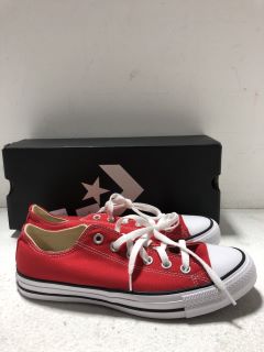 CONVERSE WOMENS TRAINERS IN RED SIZE UK 7 RRP-£45