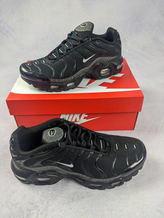 Nike Air Max Tuned 1 Trainers, CU1719-001 - Size UK 6