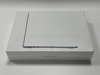 APPLE MACBOOK AIR (M2, 2022) 256 GB LAPTOP IN SPACE GREY: MODEL NO A2681 (WITH BOX & ALL ACCESSORIES). APPLE M2 8-CORE, 8 GB RAM, 13.6" SCREEN, APPLE M2 8-CORE [JPTM104856]. THIS PRODUCT IS FULLY FUN