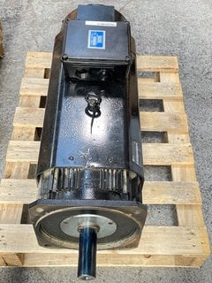 SERVO MOTOR R911306415 REXROTH 3-PHASE INDUCTION MOTOR (ORIGINAL RRP - £5391). (MAD130D-0200-SA-M0-FG0-05-N1, 31.4KW, 71.3A WEIGHT: 164KG) [JPTM103076]. PLEASE BRING SUITABLE MAN POWER AND VEHICLE. L