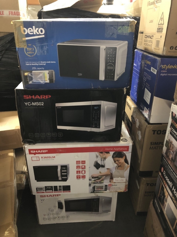 John Pye Auctions 4 X ASSORTED MICROWAVES TO INCLUDE SHARP MICROWAVE