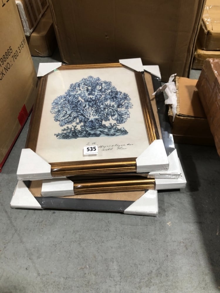 John Pye Auctions 4 X ASSORTED ITEMS TO INCLUDE JOHN LEWIS SEA CORAL