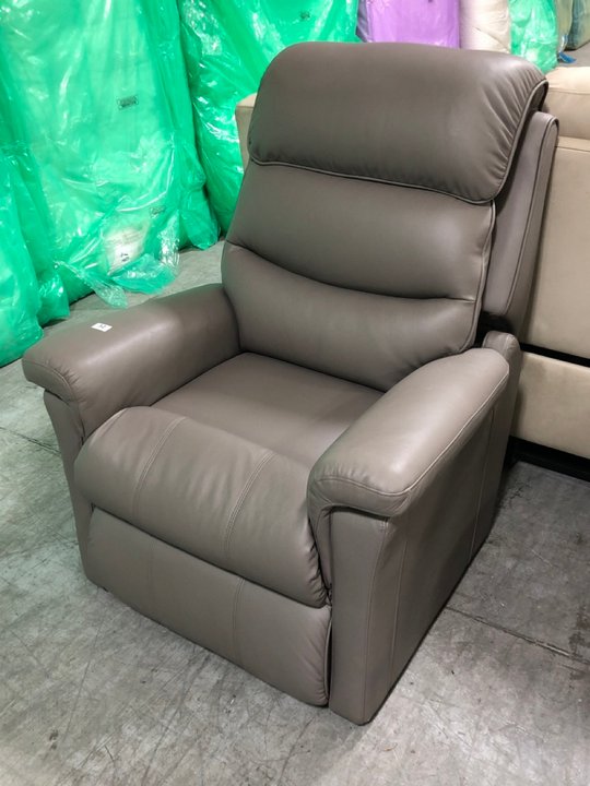 John Pye Auctions LAZBOY TULSA ENTRAPMENT POWER LIFT RECLINER