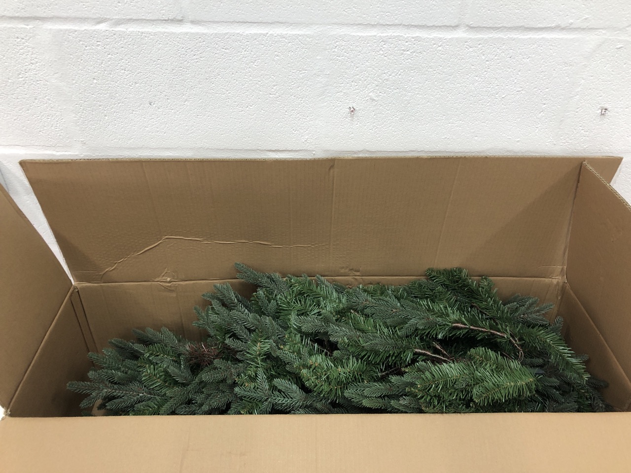 John Pye Auctions HABITAT 6FT MIXED TIP NATURAL TREE RRP £120