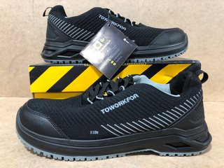 TO WORK FOR X - 101 STEEL TOE PROTECTIVE TRAINERS IN BLACK SIZE: 8: LOCATION - B11