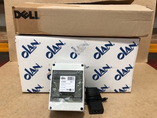 2 X ASSORTED ITEMS TO INCLUDE BOX OF DELL CHARGING WIRES: LOCATION - B13