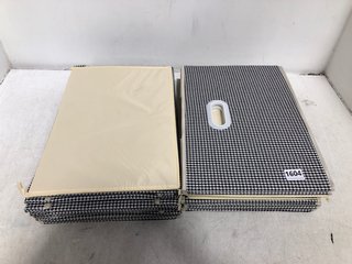 QTY OF PATTERNED FOLD DOWN STORAGE OPEN TOP BOXES: LOCATION - B21