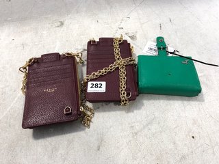 5 X ASSORTED ITEMS TO INCLUDE 2 X RADLEY TEXTURED LEATHER CARD AND COIN HOLDER PURSES IN BURGUNDY: LOCATION - D8