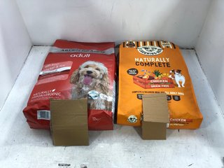 2 X ASSORTED PET FOOD ITEMS TO INCLUDE LAUGHING DOG NATURALLY COMPLETE CHICKEN DRIED DOG FOOD 12KG: LOCATION - D12