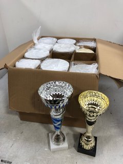 BOX OF ASSORTED SIZED GOLD AND SILVER GOBLETS: LOCATION - D12