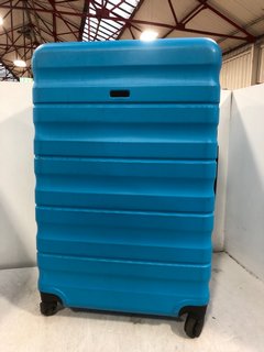 JOHN LEWIS AND PARTNERS MEDIUM SIZED HARDSHELL TRAVEL SUITCASE IN LIGHT BLUE: LOCATION - D17