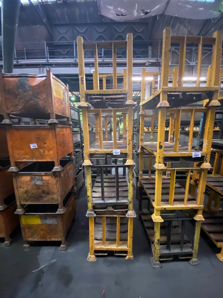 John Pye Auctions 4 X INDUSTRIAL METAL FRAMES