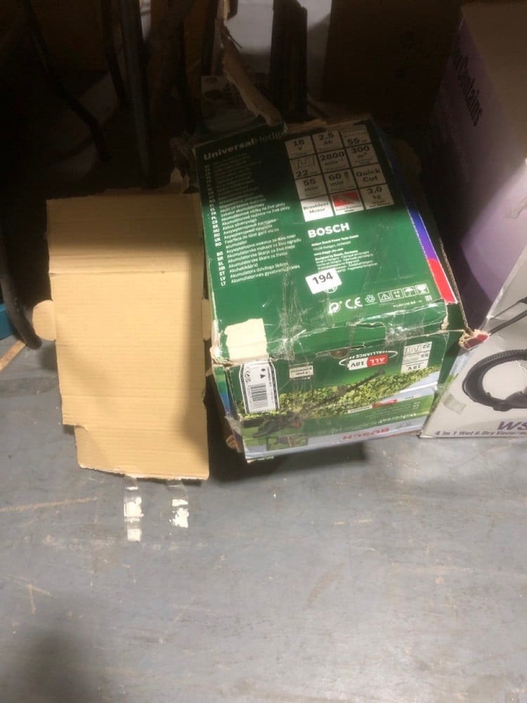 John Pye Auctions BOSCH UNIVERSALHEDGECUT CORDLESS HEDGECUTTER 18V55