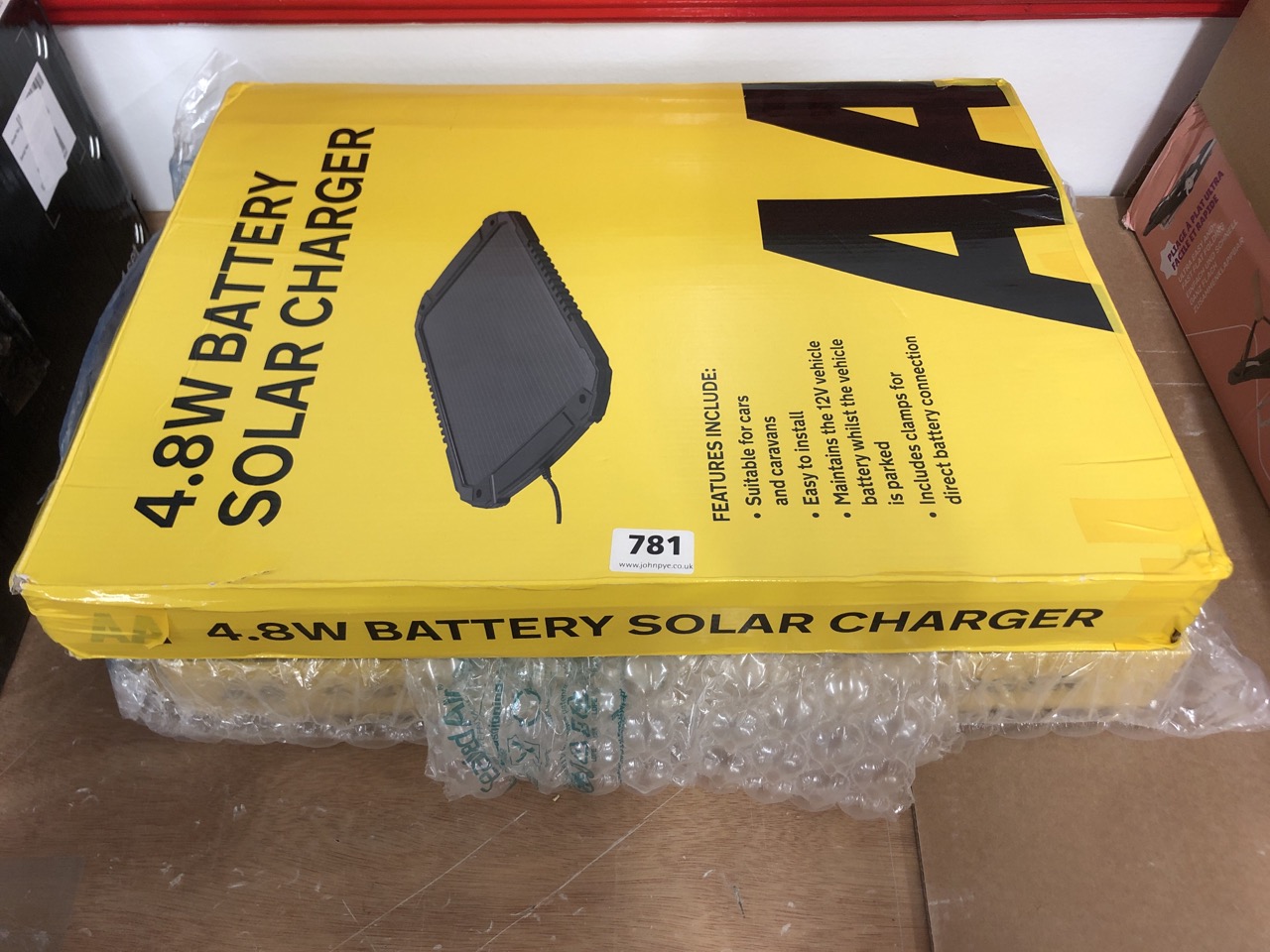 John Pye Auctions 2 X AA 12 V CAR SOLAR BATTERY TRICKLE CHARGER