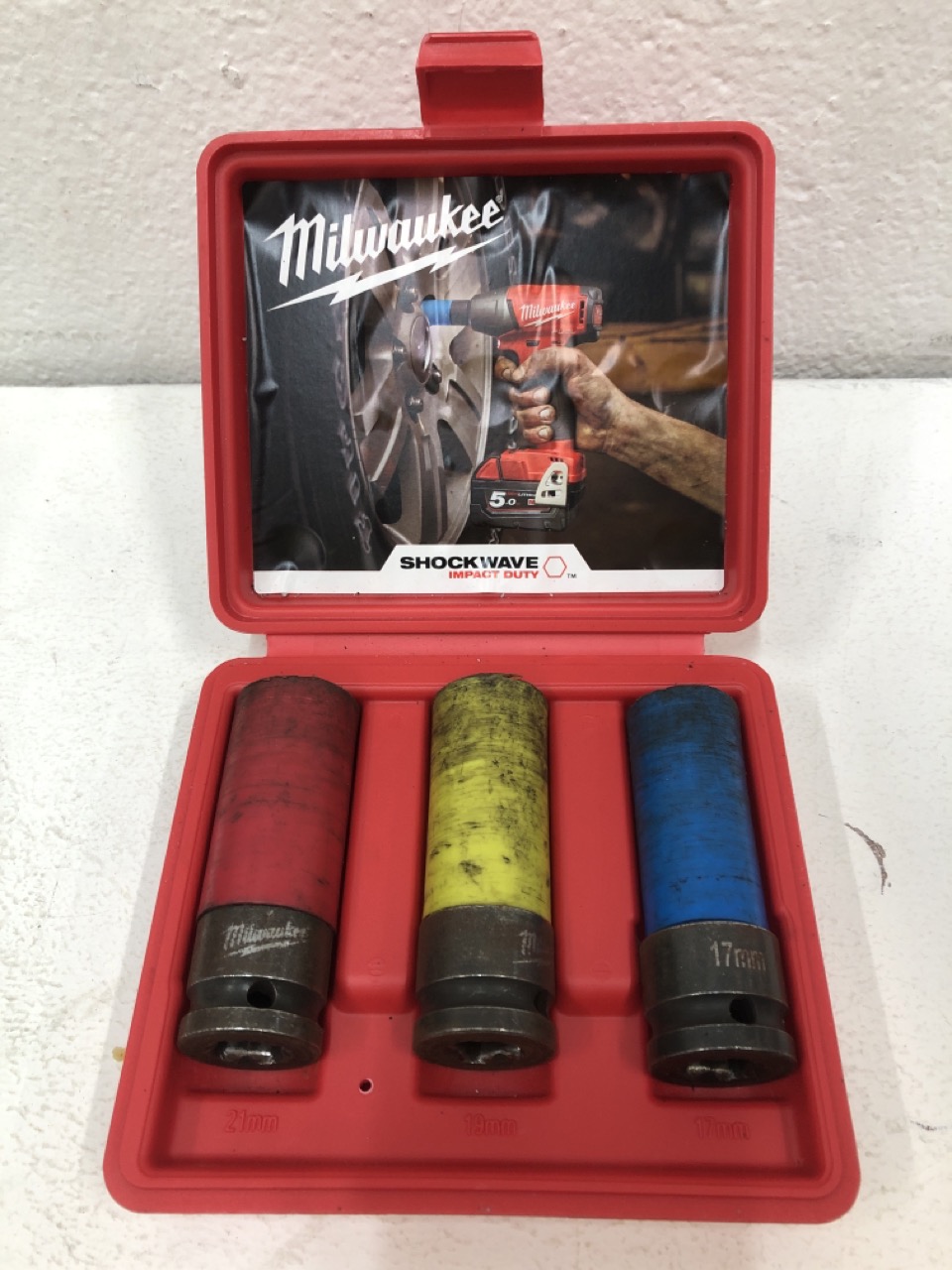 John Pye Auctions 3 X ITEMS, MILWAUKEE WORK HEATED JACKET IN GREY