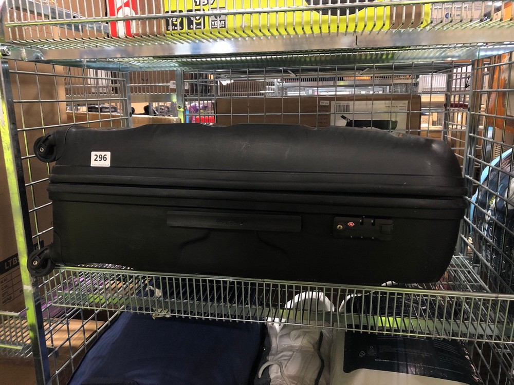 John Pye Auctions AMERICAN TOURISTER LARGE HARD SHELL SUITCASE IN BLACK ( ROW 2 ) (DELIVERY ONLY)