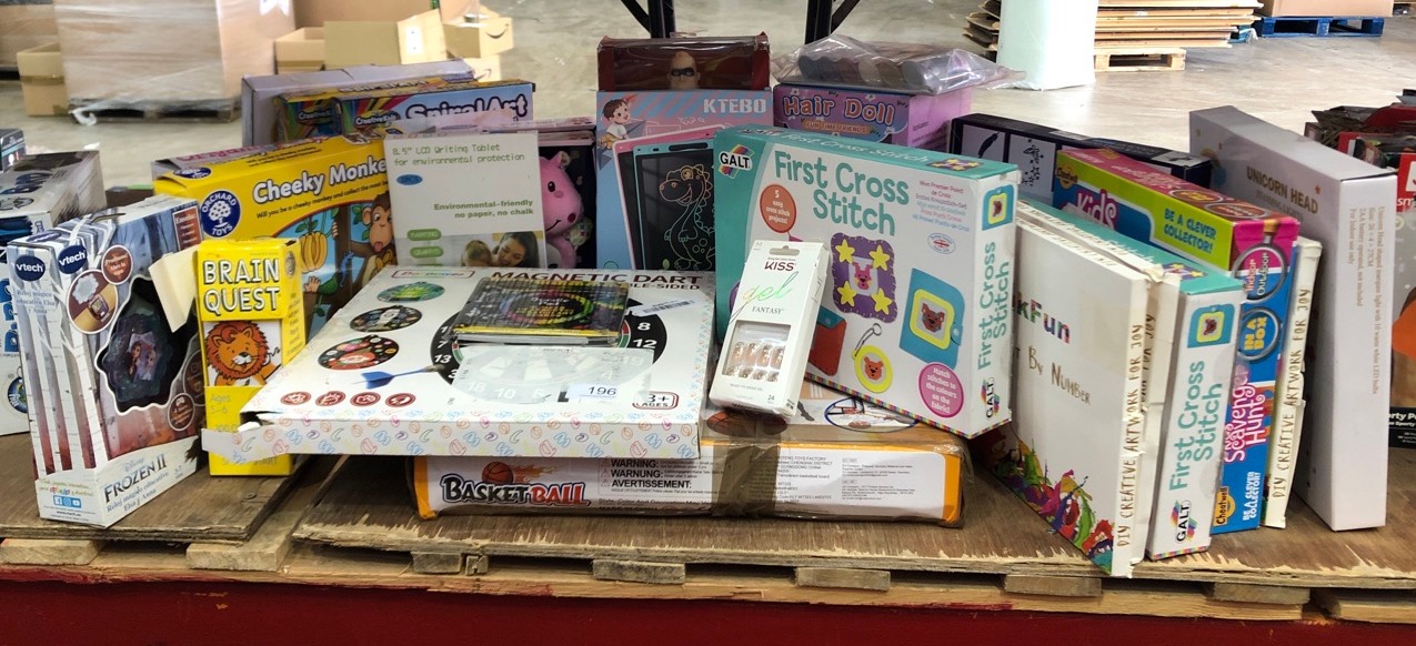 John Pye Auctions QTY OF KIDS TOYS TO INCLUDE GALT FIRST CROSS STITCH LOCATION A RACK