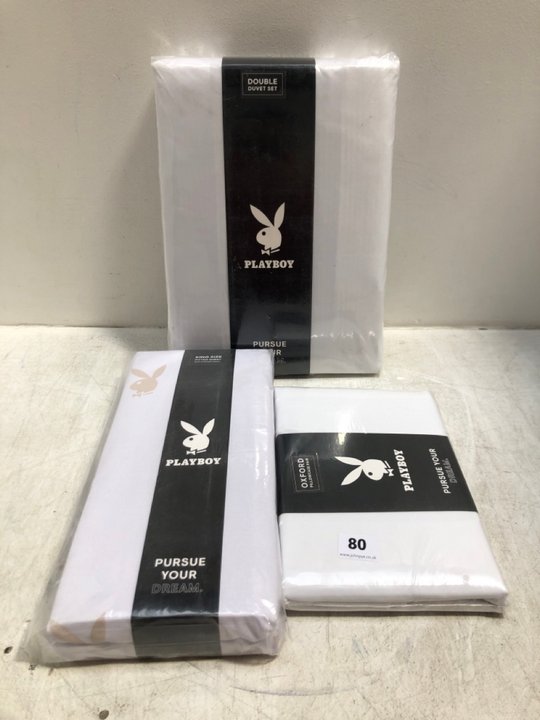 John Pye Auctions 5 X ASSORTED PLAYBOY BEDDING TO INCLUDE KING SIZE FITTED SHEET IN WHITE