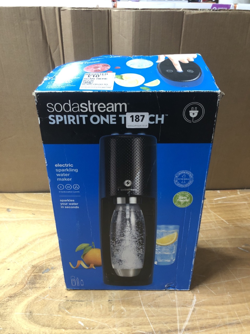John Pye Auctions SODASTREAM SPIRIT ONE TOUCH SPARKLING WATER MACHINE