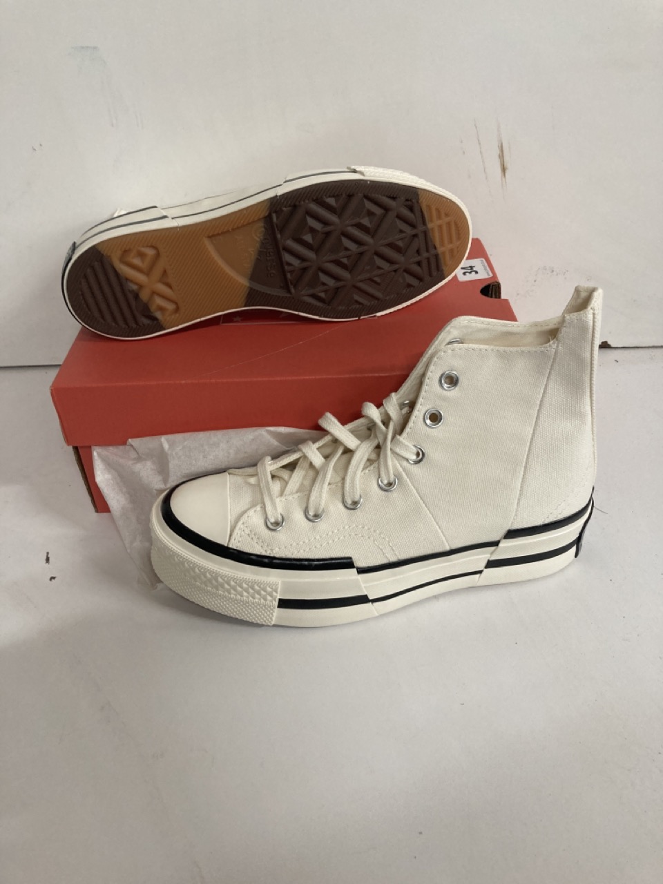 black converse trainers size 5