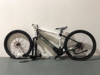 VITESSE VIGOUR ELECTRIC MOUNTAIN BIKE IN GREY RRP £999 - NO BATTERY/CHARGER
