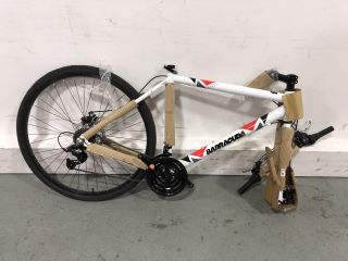 BARRACUDA HYDRUS MENS COMMUTER BIKE IN WHITE RRP £220 - ITEM INCOMPLETE - NO FRONT WHEEL, SEAT OR PEDALS - VIEWING ADVISED