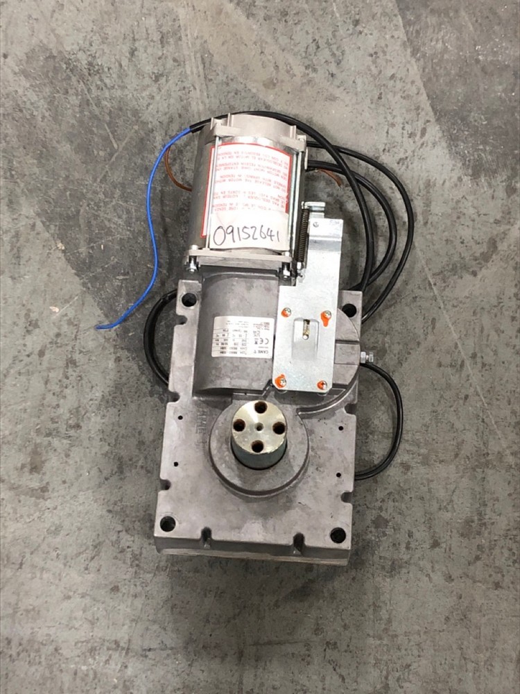 John Pye Auctions PALLET OF ASSORTED ITEMS TO INCLUDE PLEAFIND